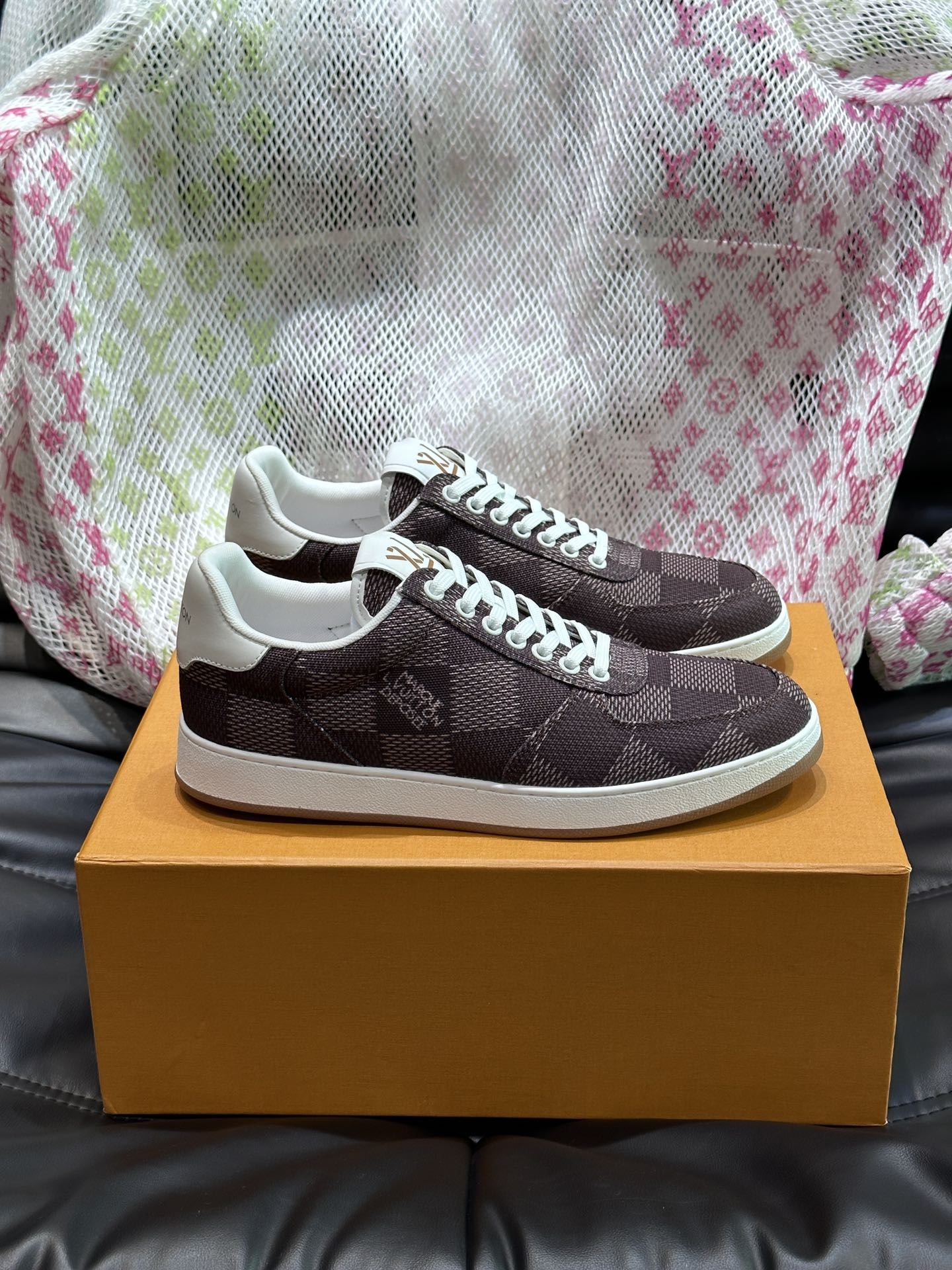 Louis Vuitton Low Shoes